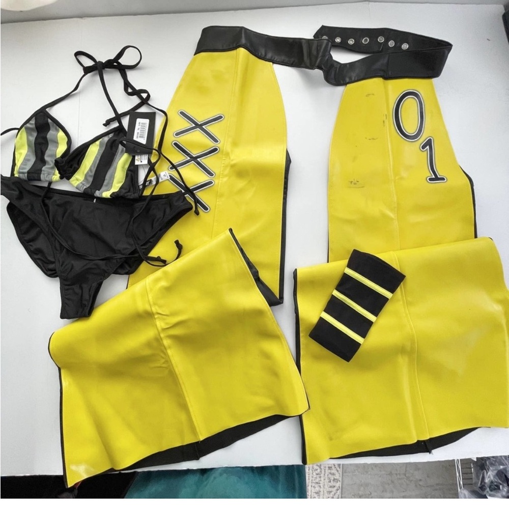 Forplay Filthy Iconic Superstar Costume Women's NEW Size L/XL *MISSING CUFF*